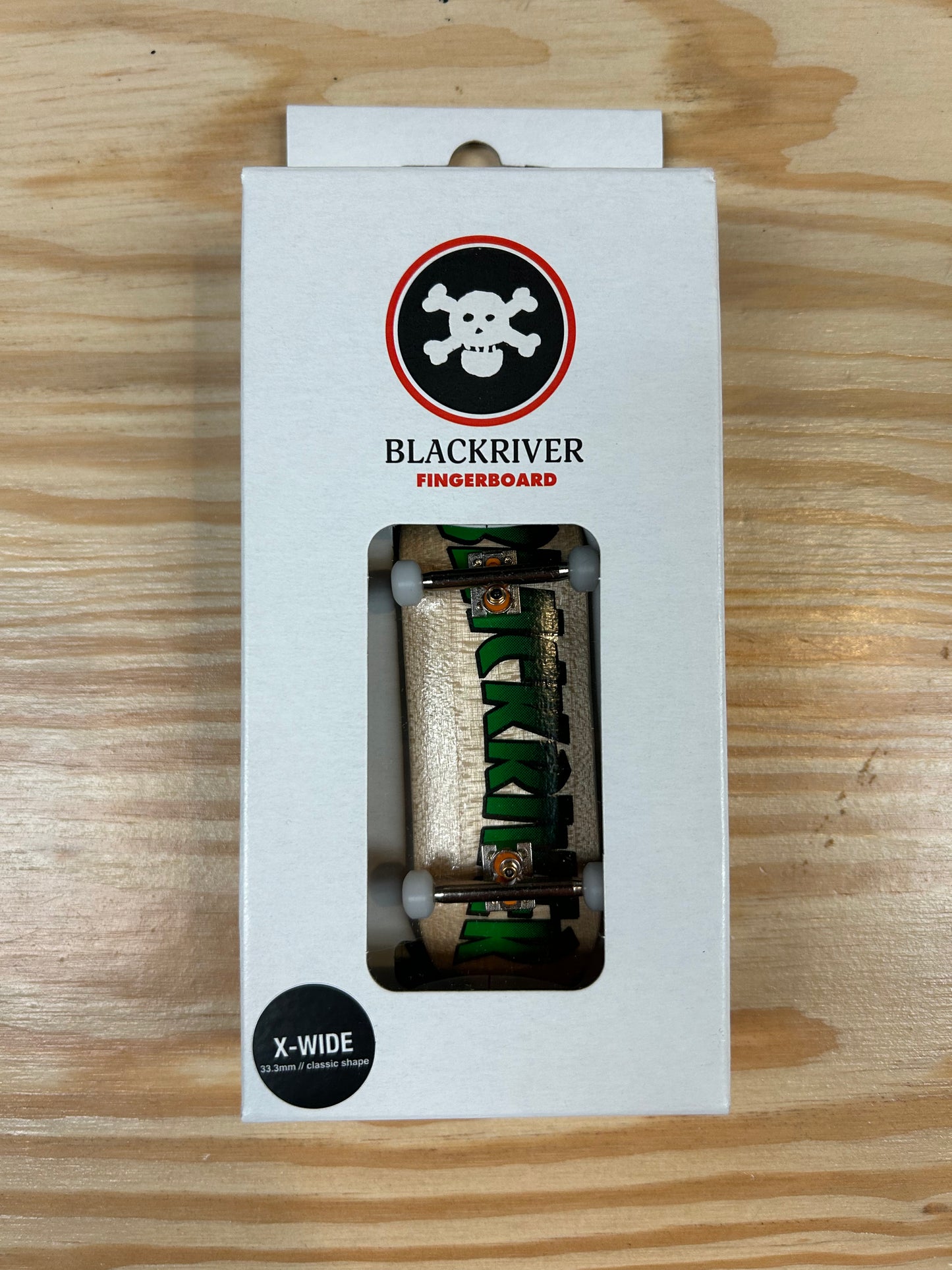 Blackriver Pro Complete Fingerboard - Thrasher - 5ply 33,3