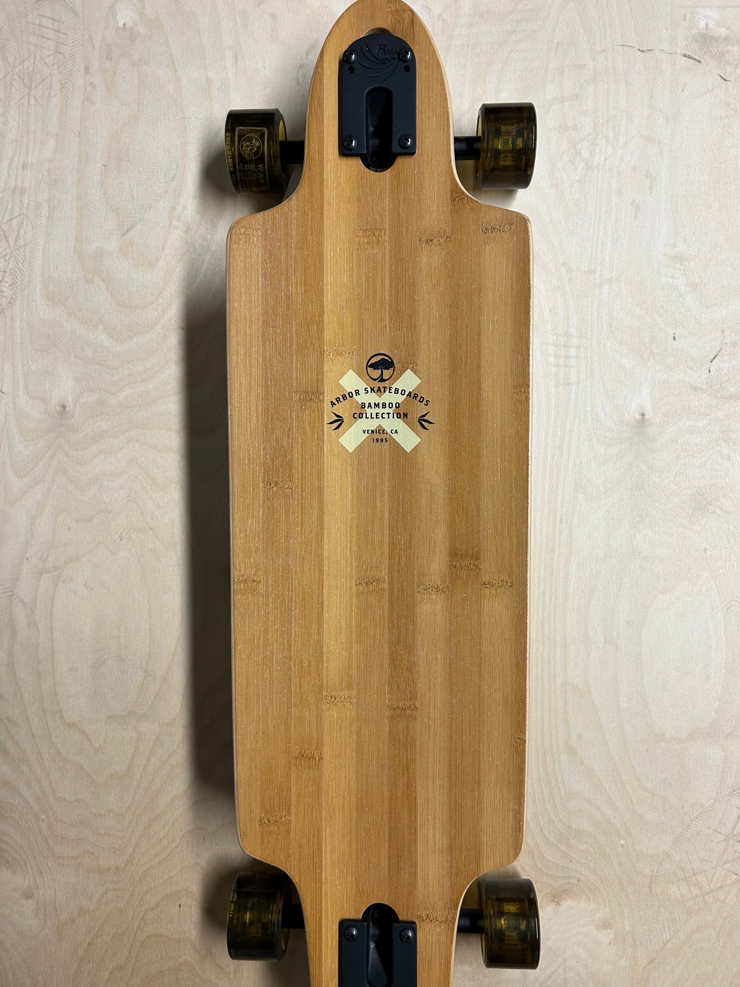 Arbor Bamboo Zeppelin 32in Cruiser Complete