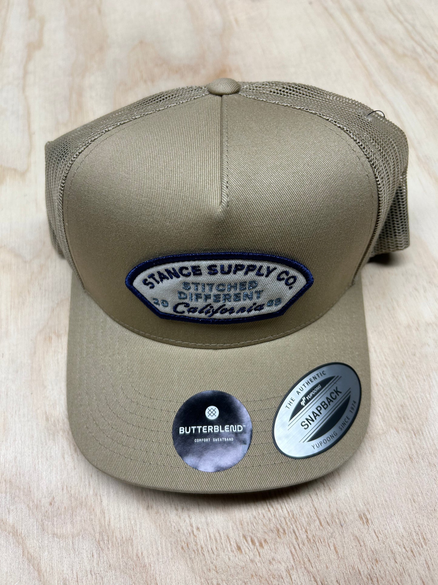 ICON TRUCKER HAT - KHAKI