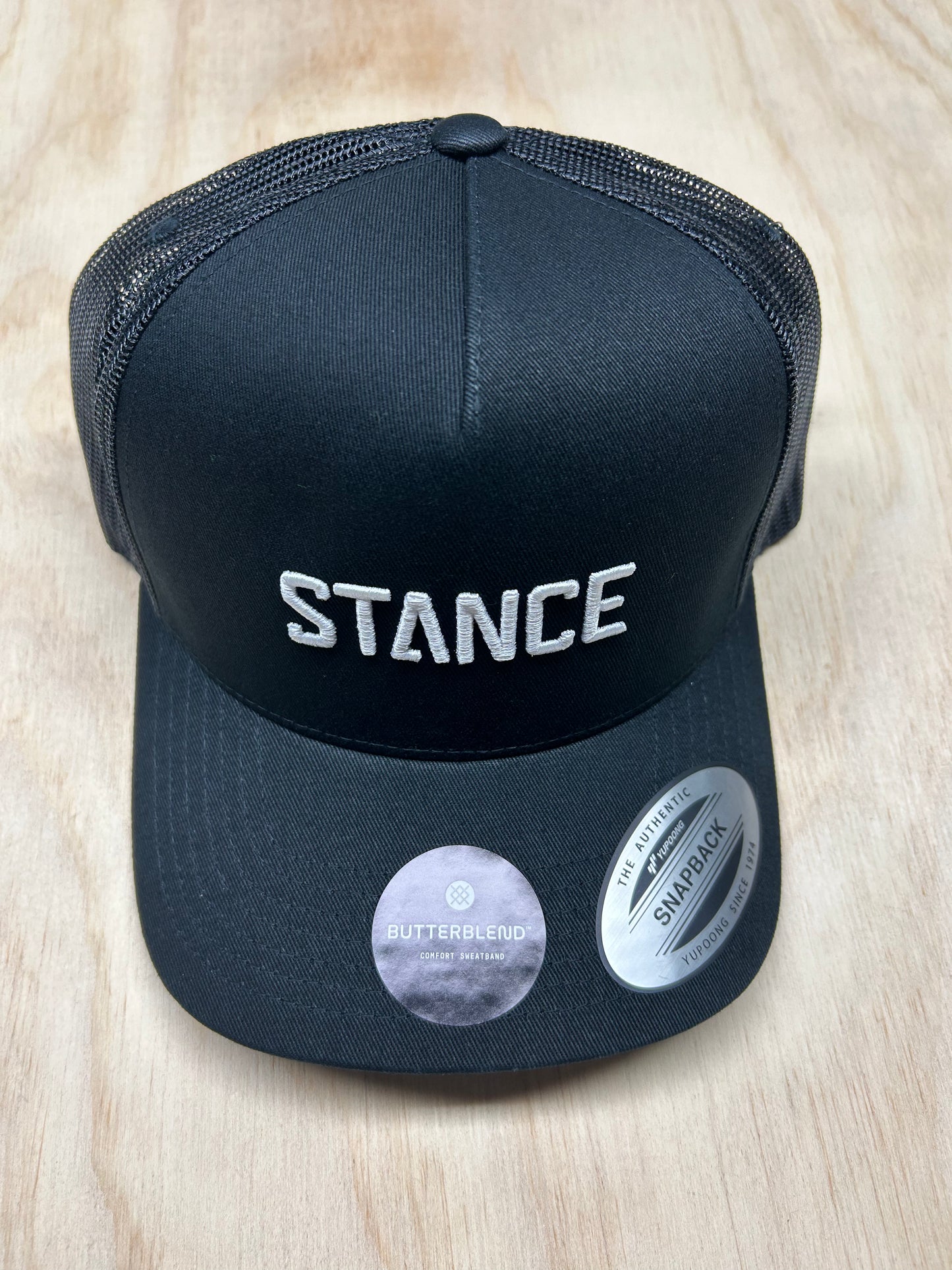 ICON TRUCKER HAT - BLACKWHITE