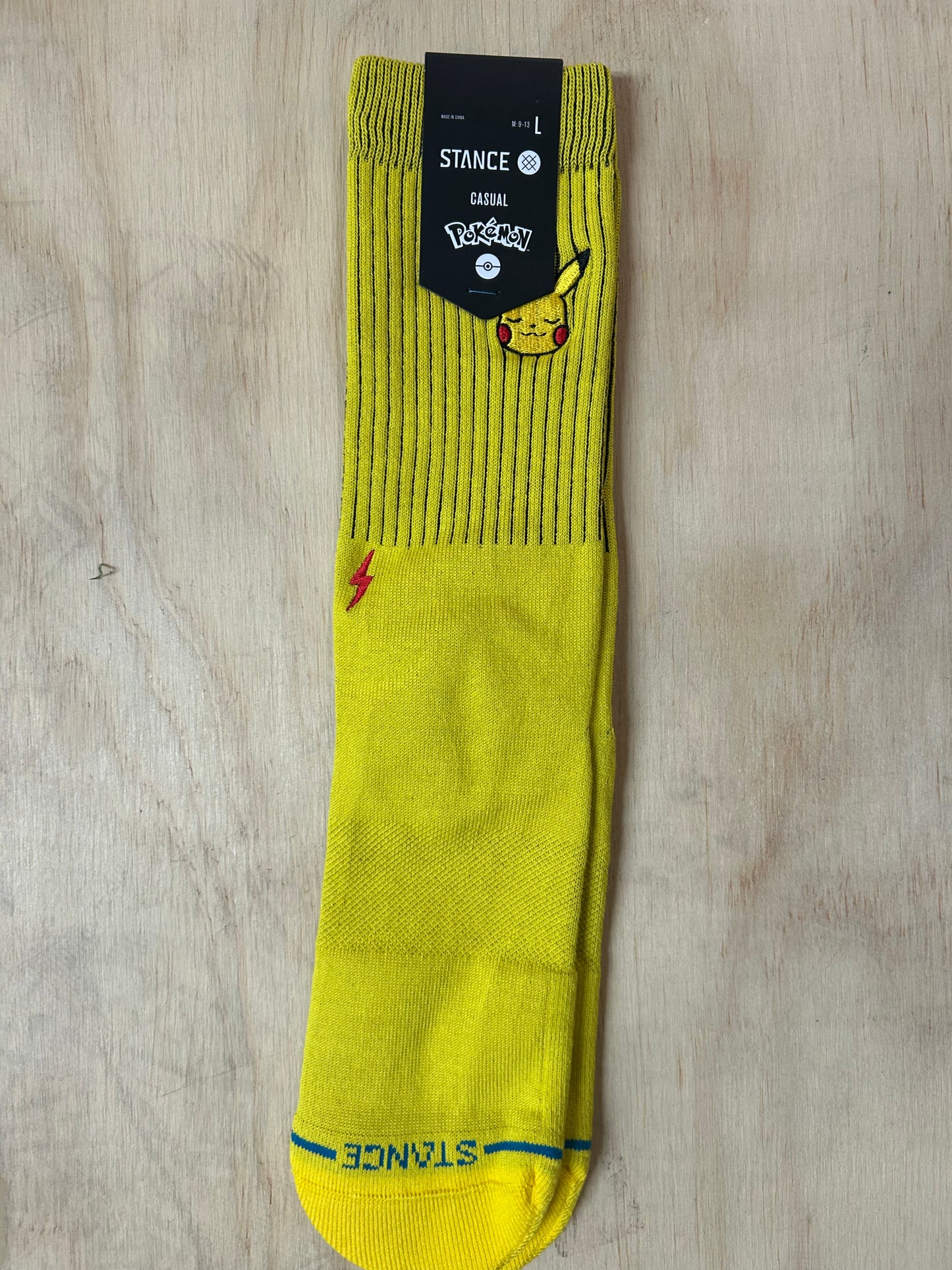 PIKACHU CREW - YELLOW