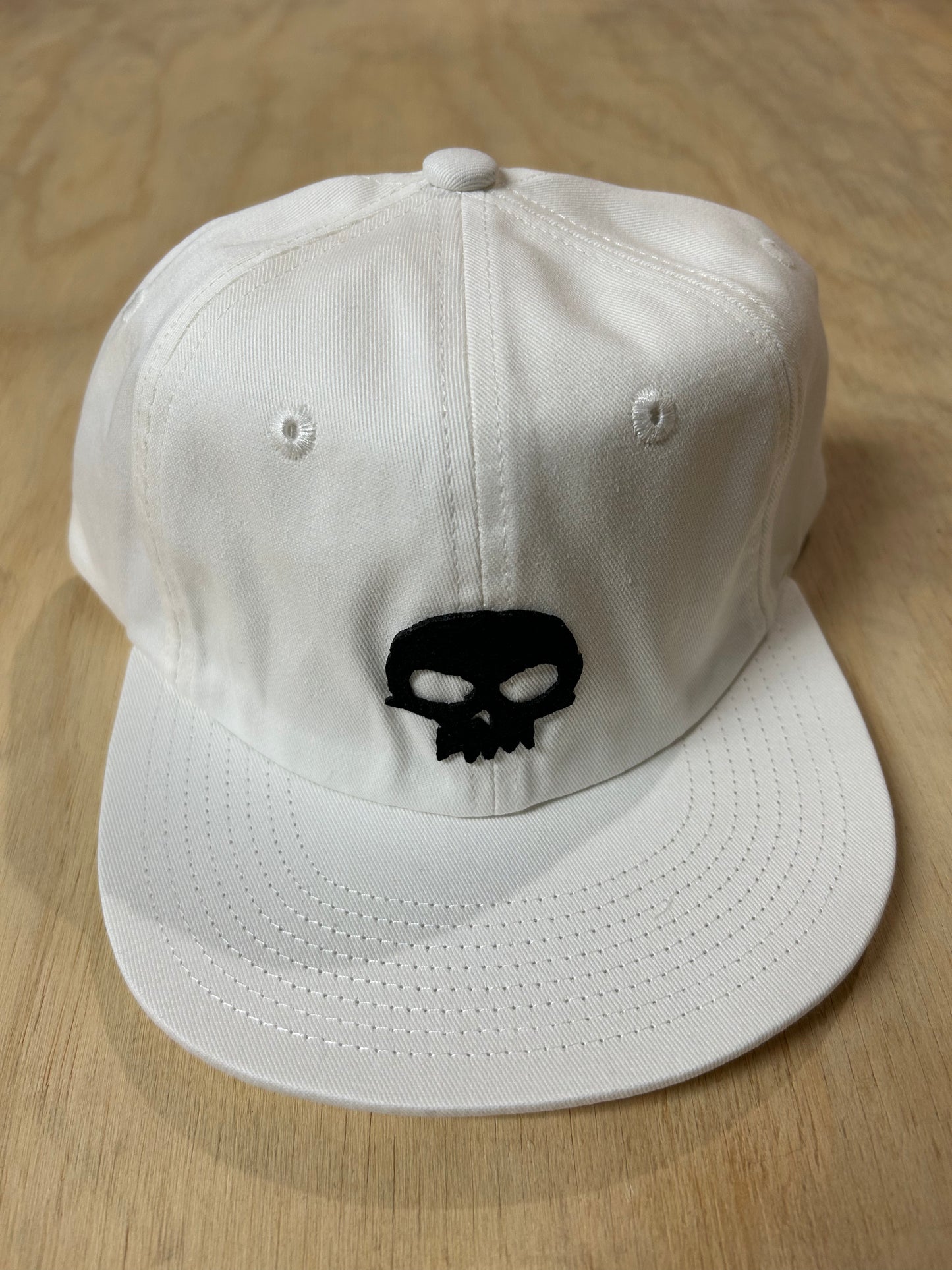 ZERO Hat- Skull Applique (Off-White) OSFM
