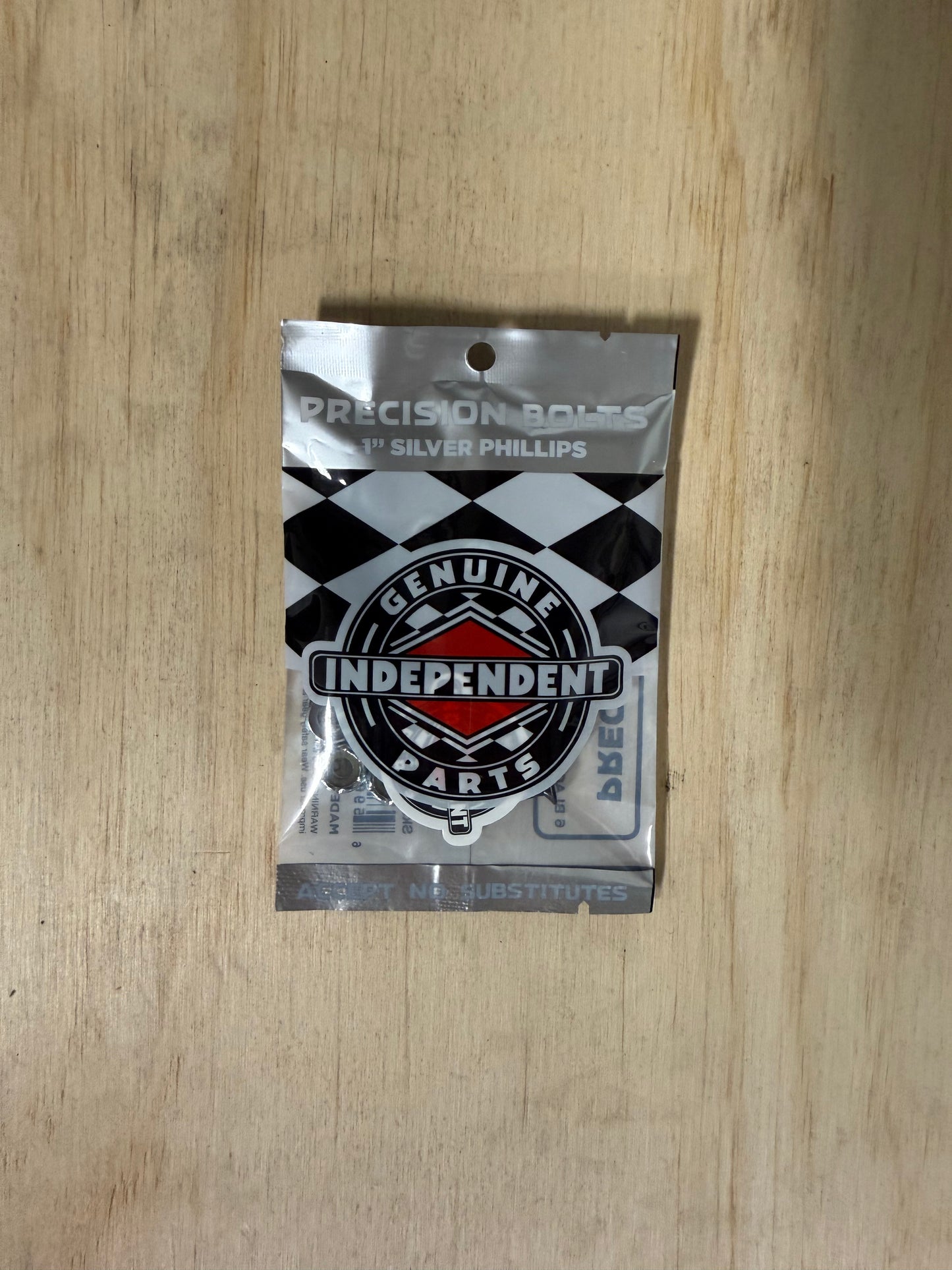 Independent Phillips Hardware 1 in Black/Silver