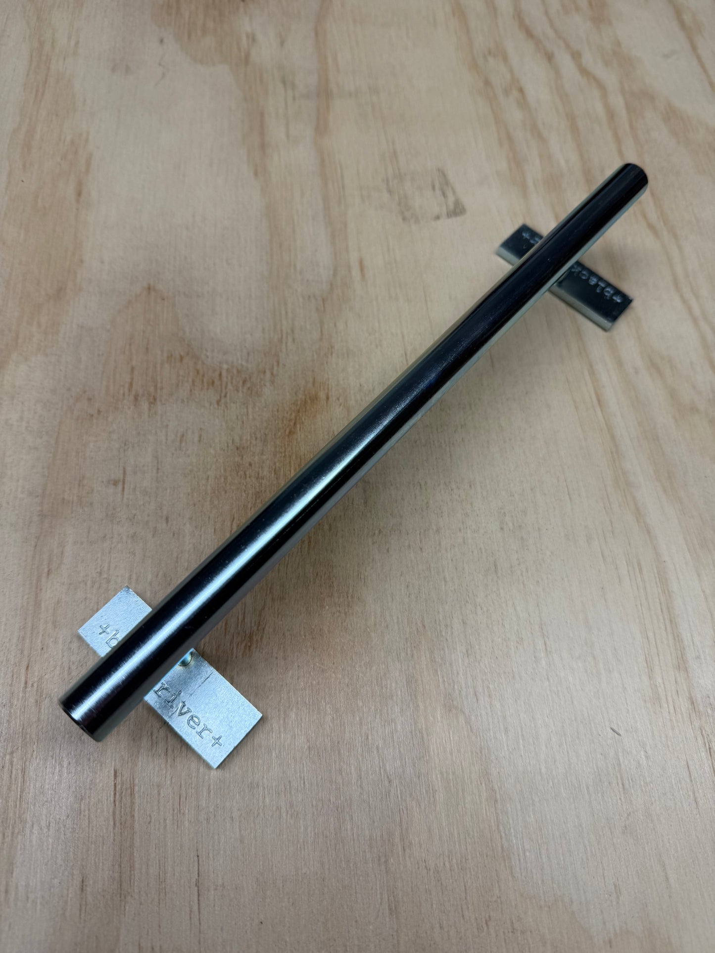 Blackriver Fingerboard Rails - Ironrail pipe low