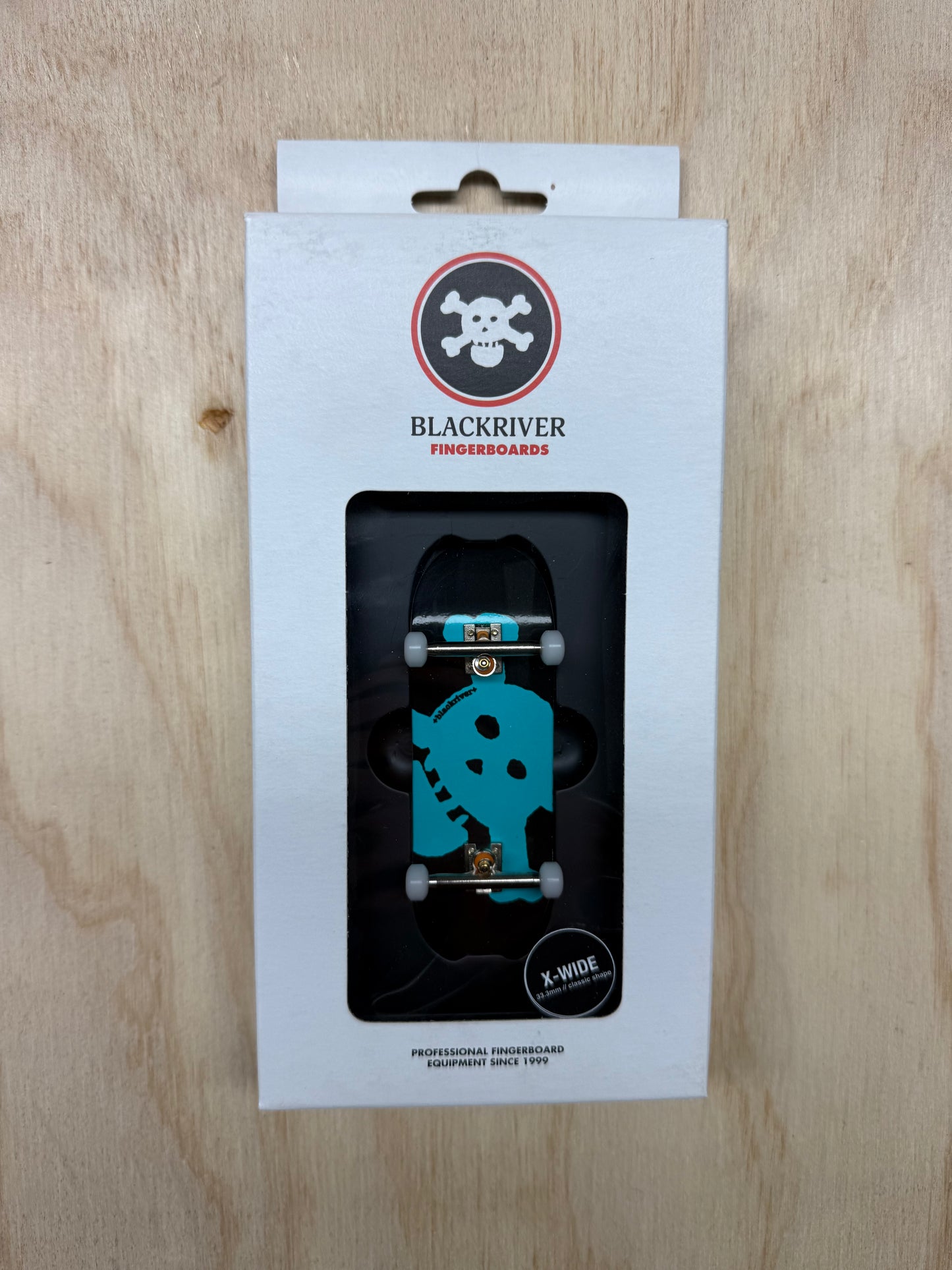 Blackriver Pro Complete Fingerboard - New Skull Neon Turquoise 33.3mm