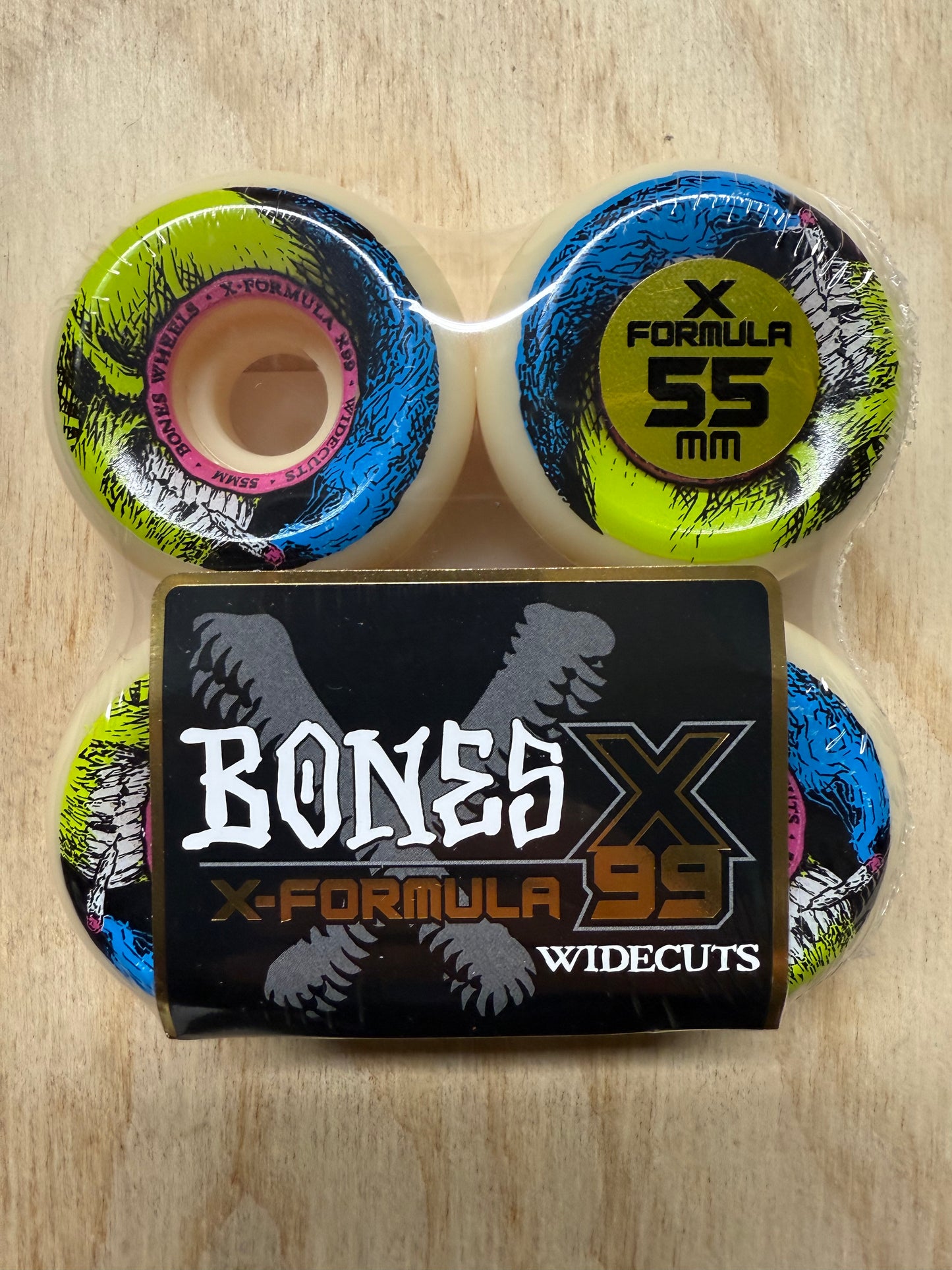 BONES SMOKIN SKULL 55 V6 WIDECUT X-FORMULA 99A 4PK