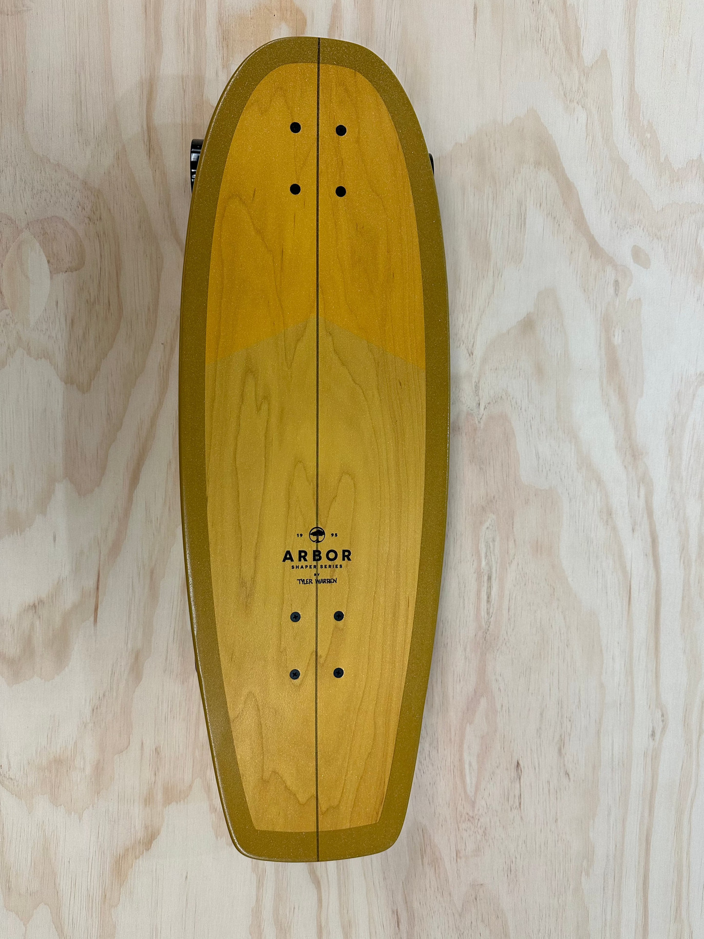Arbor Tyler Warren Shaper 29in Surfskate Complete