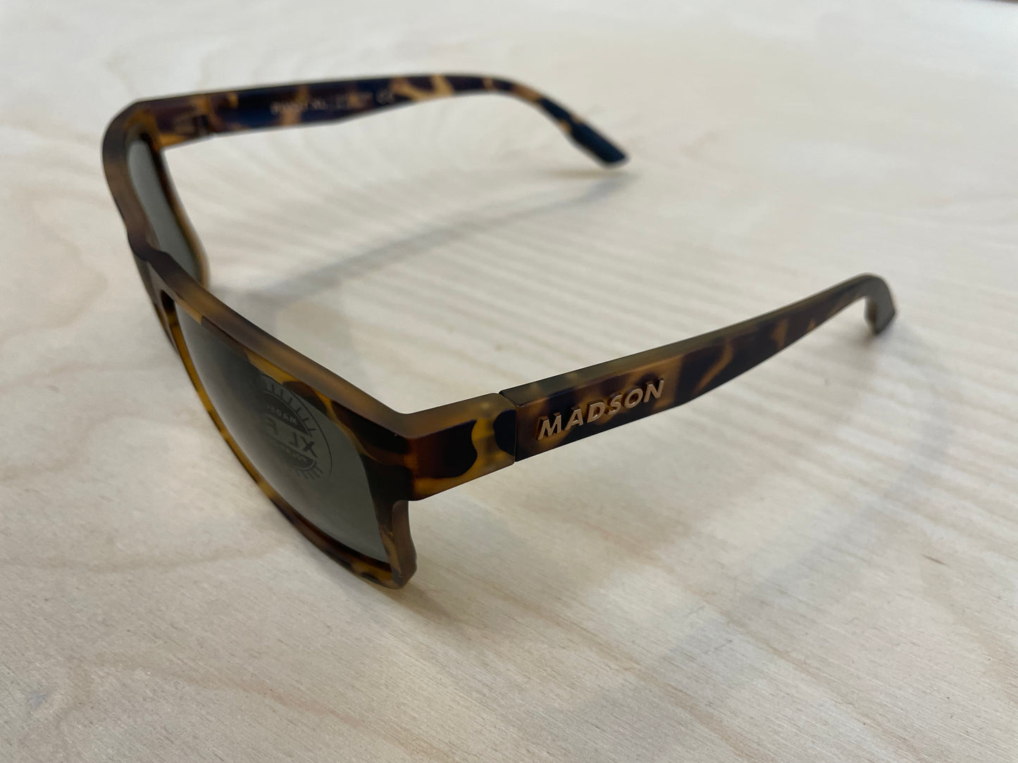PIVOT XL Tortoise / Grey Polarized