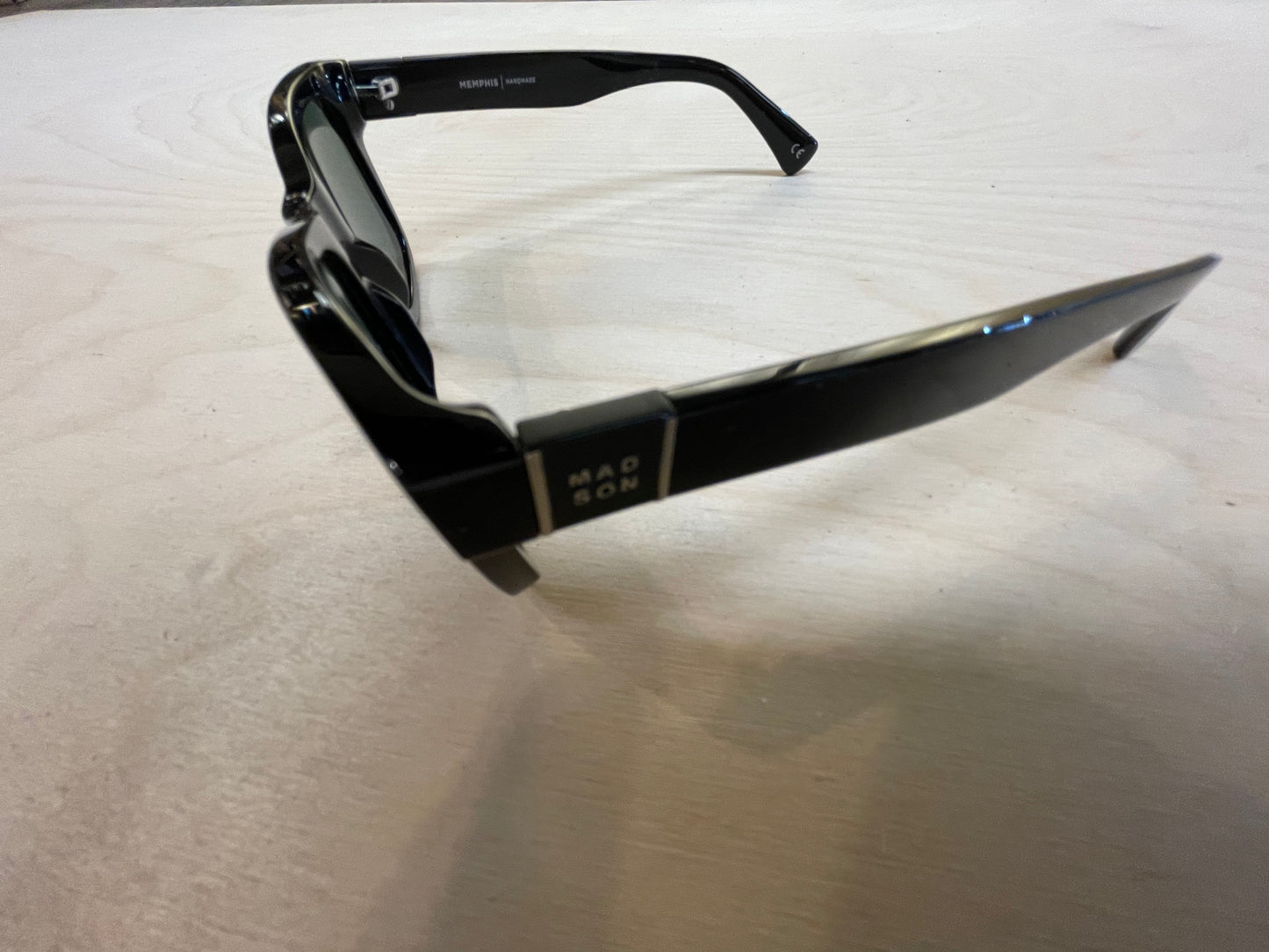 MEMPHIS Black Gloss / G15 Polarized