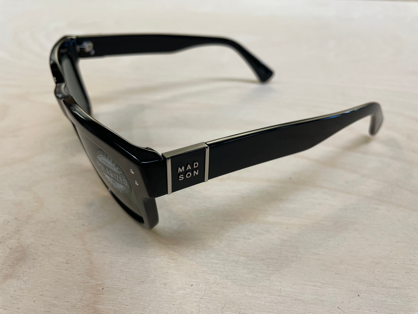 ECHO Black Gloss/ G15 Polarized