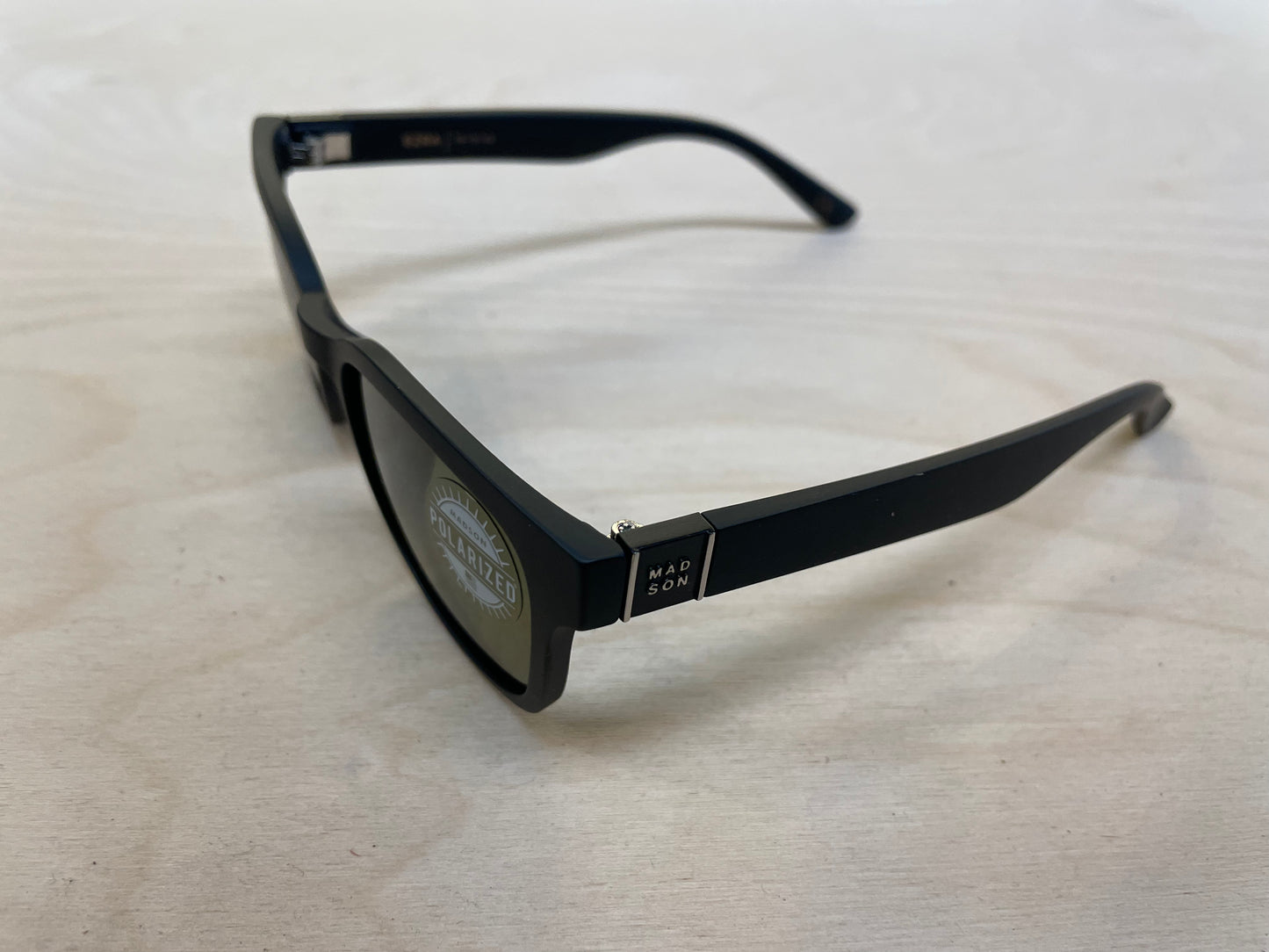 EZRA Black Matte / G15 Polarized