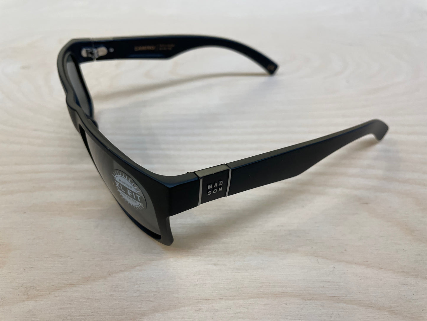 CAMINO Black Matte / Grey Polarized XL