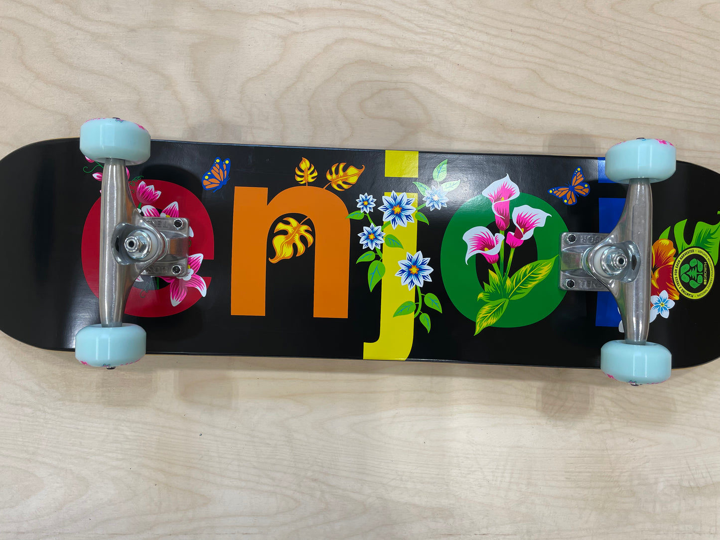 Enjoi Flowers Resin Complete 8.0