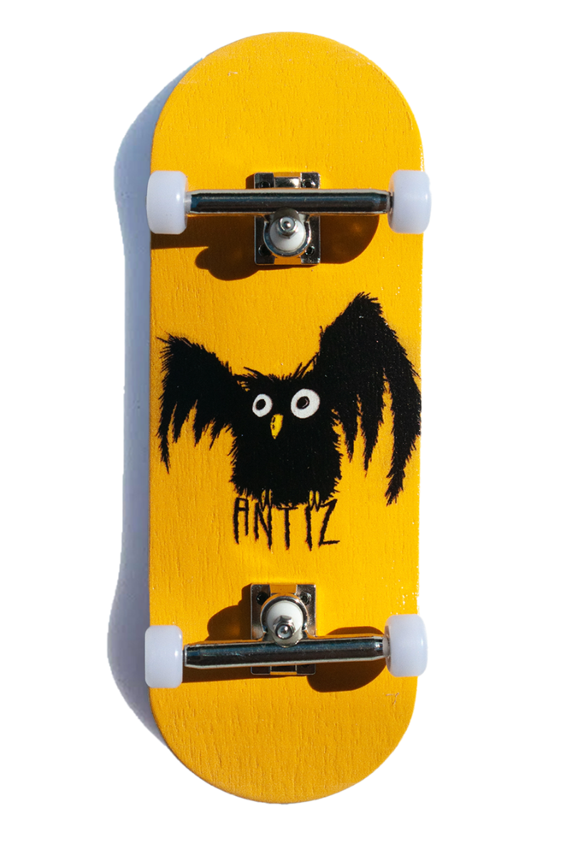 LC Yellow OWL GRAPHIC