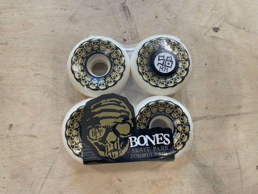 Bones CIRCLE SKULLS 58MM P5 SIDECUT BONES SKATEPARK FORMULA 81B