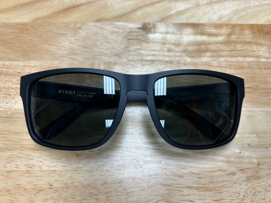 PIVOT Black Matte / Grey Polarized 1