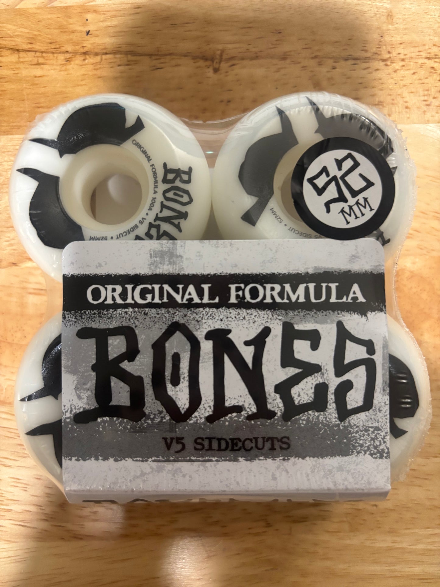 ORIGINAL FORMULA 52 V5 SIDECUTS