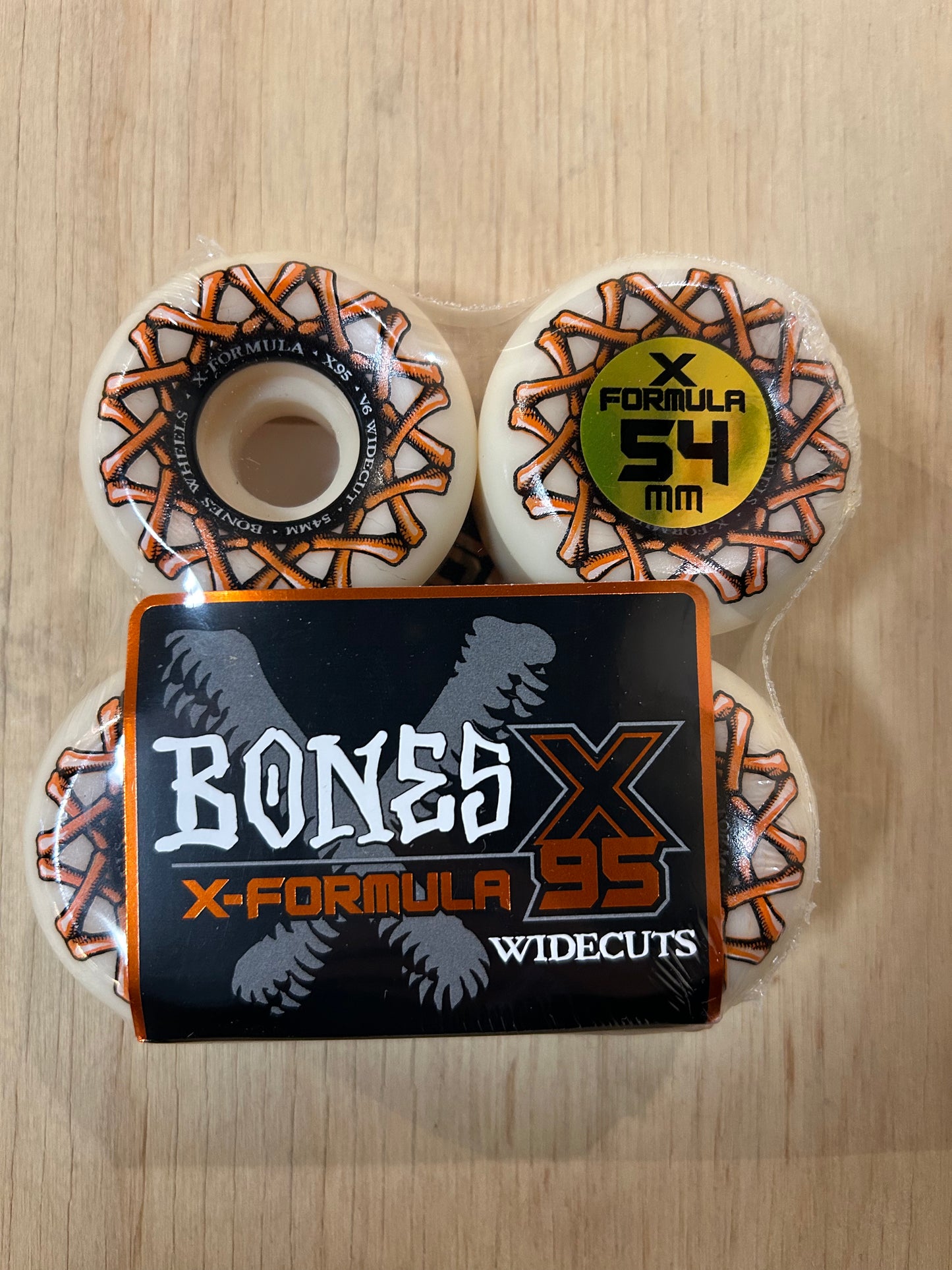 XF WIDECUT 54 V6 X-FORMULA
