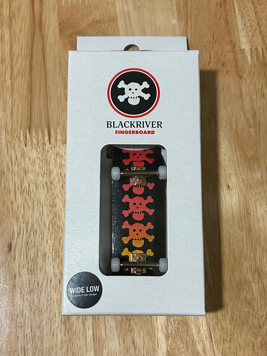 Blackriver Pro Complete Fingerboard - Riverlabel Skulls