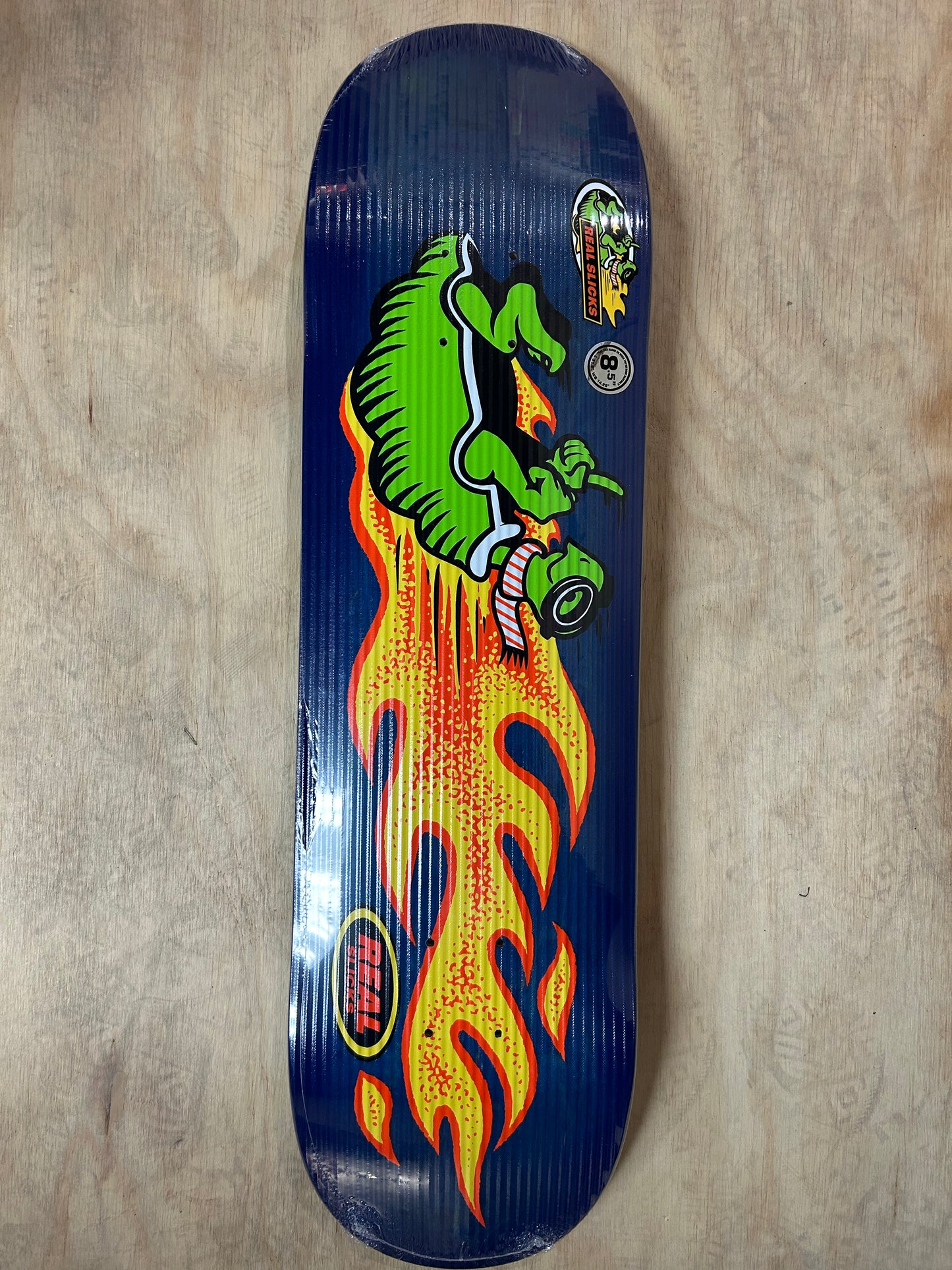 REAL TEAM REAL SLICK 8.5