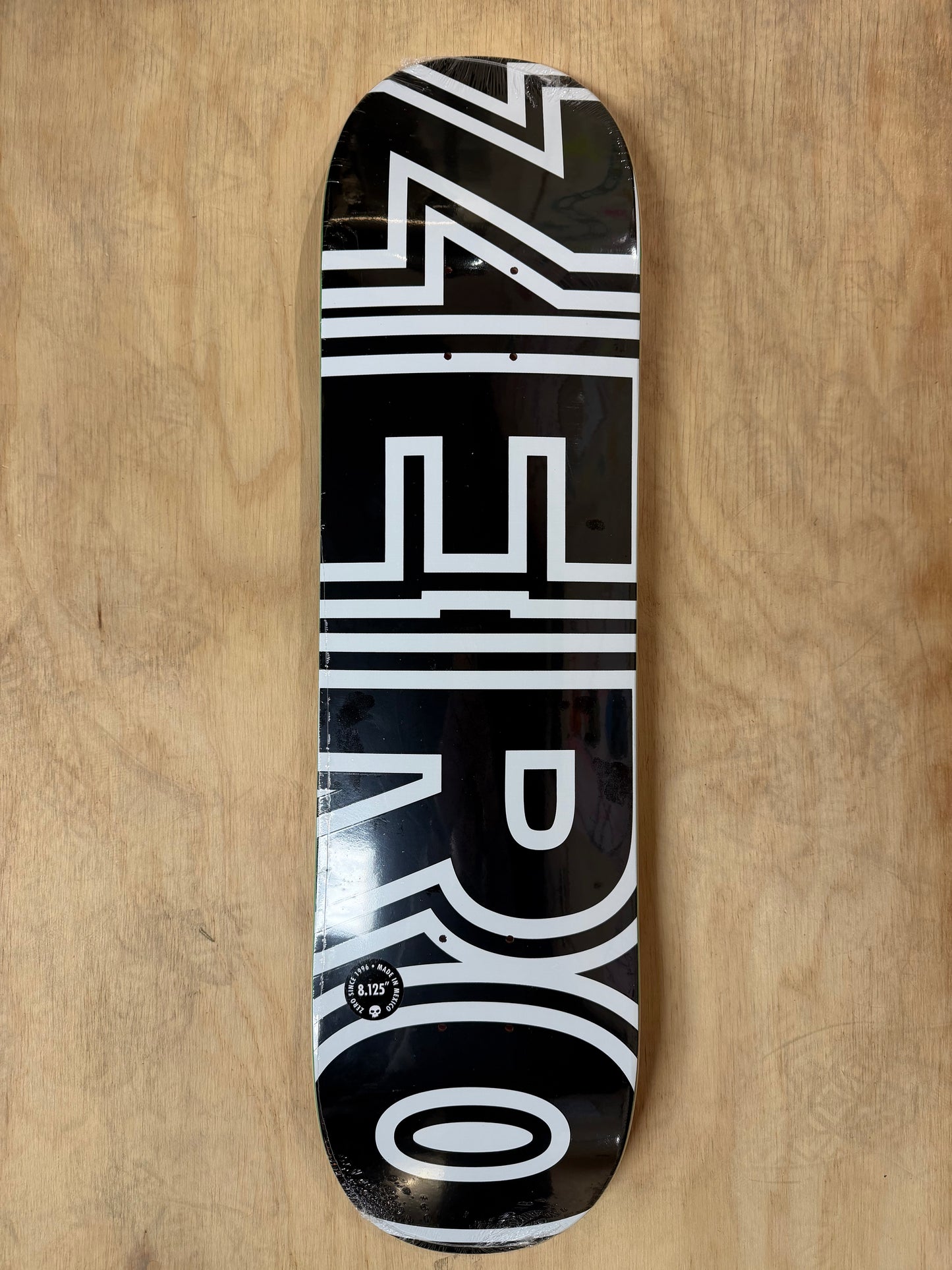 ZERO Logo-Bold Classic 8.125