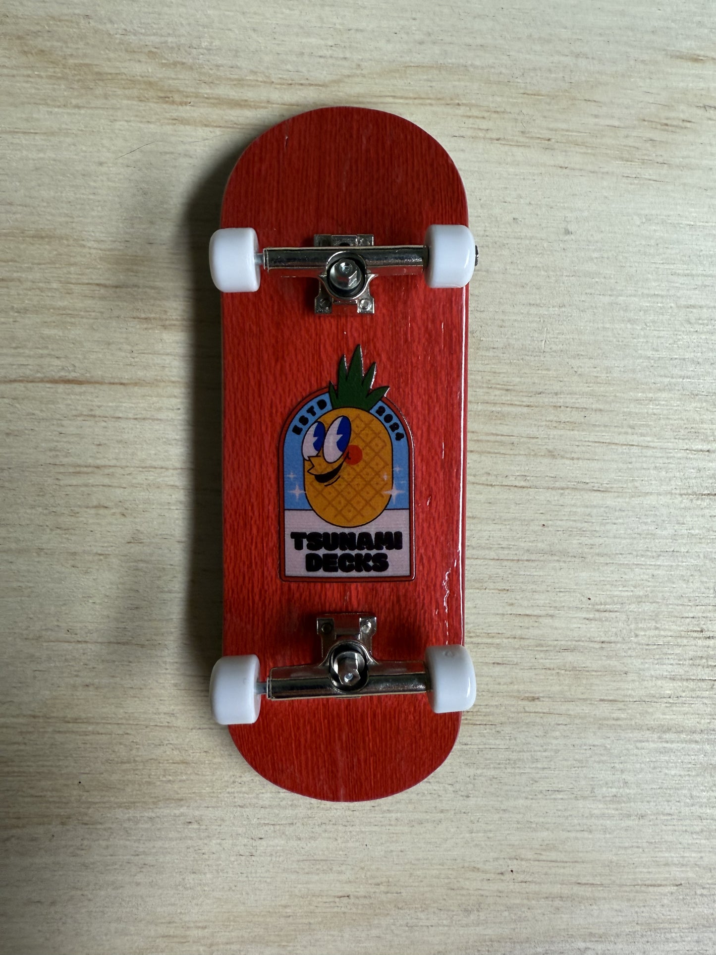 Tsunami Fingerboard Red Complete