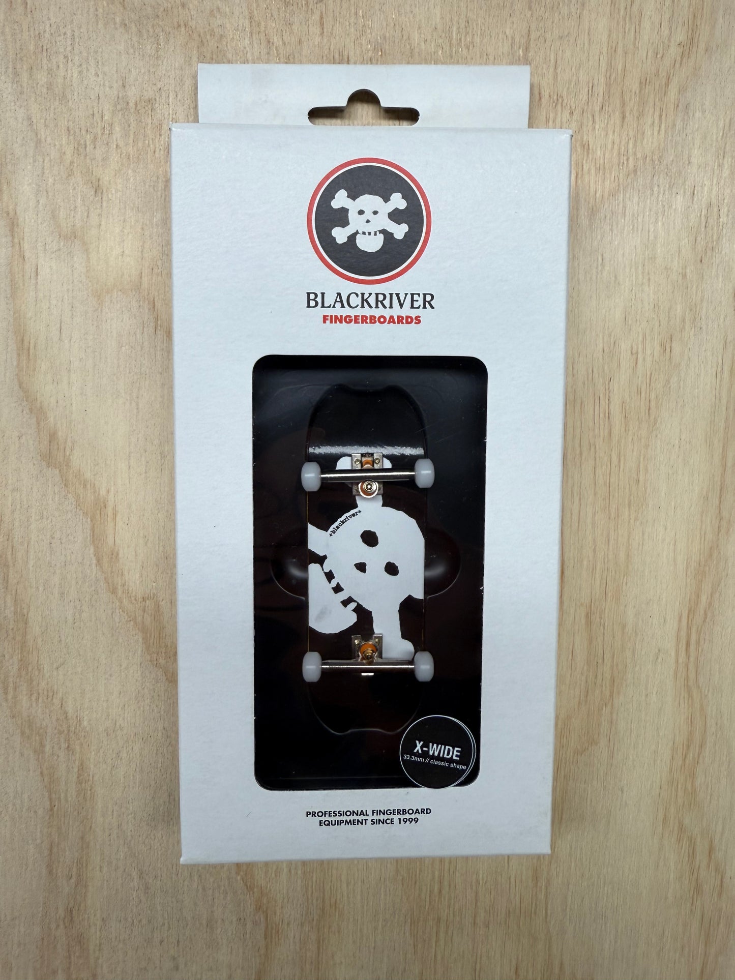 Blackriver Pro Complete Fingerboard - New Skull White 33.3mm