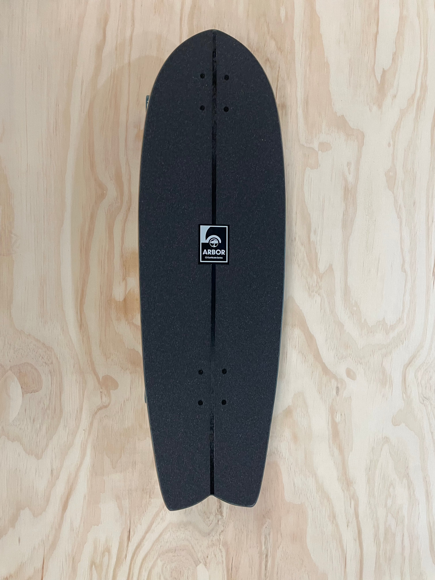 Arbor CX Fat Fish 32in Surfskate Complete