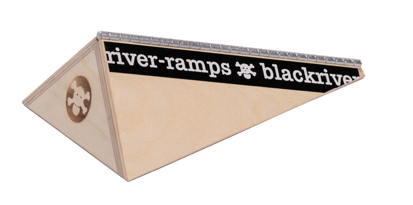 Blackriver Fingerboard Ramps - Diamond Coping Polebank